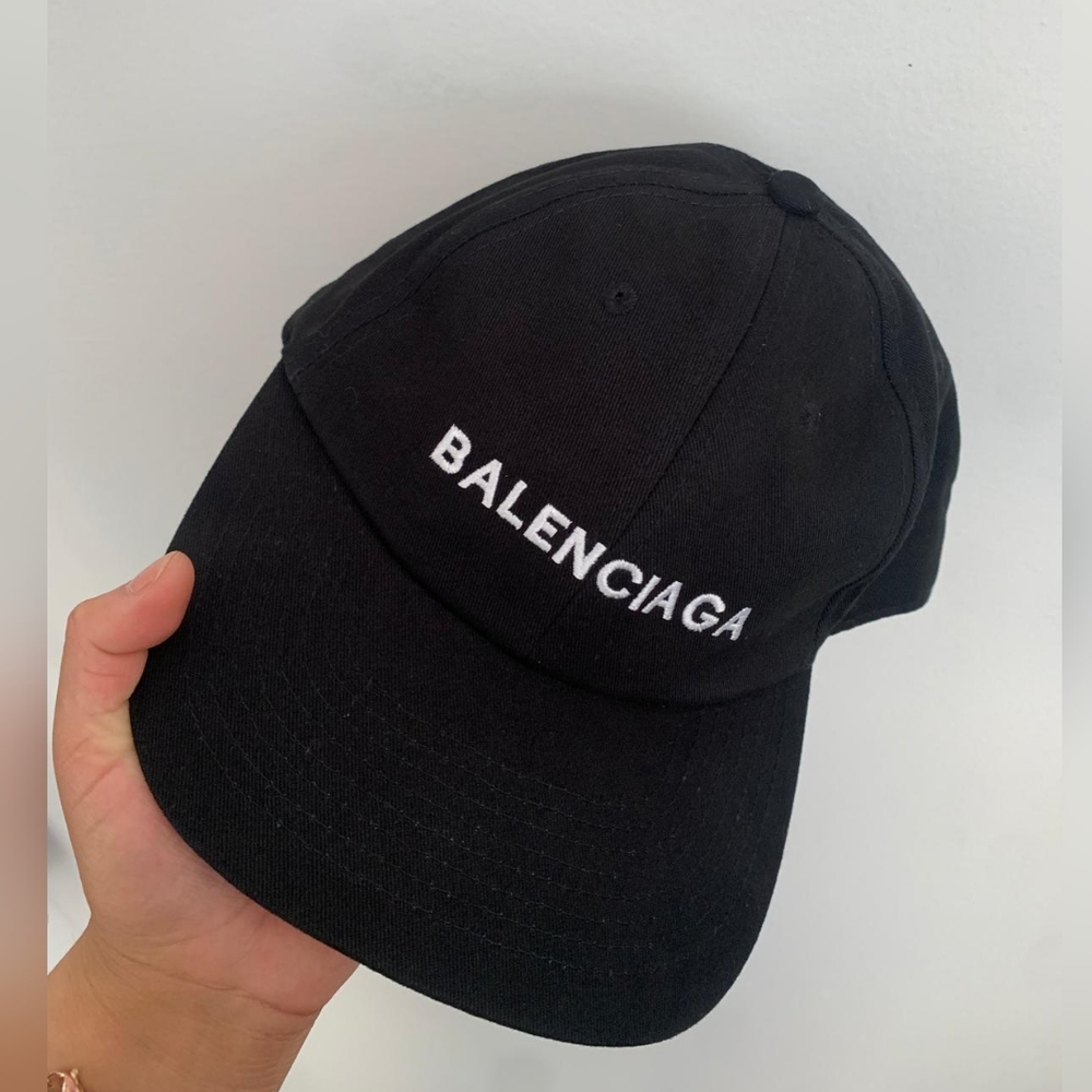 Balenciaga Black Baseball Cap Embroidered Minimalist Style - Picture 5 of 8